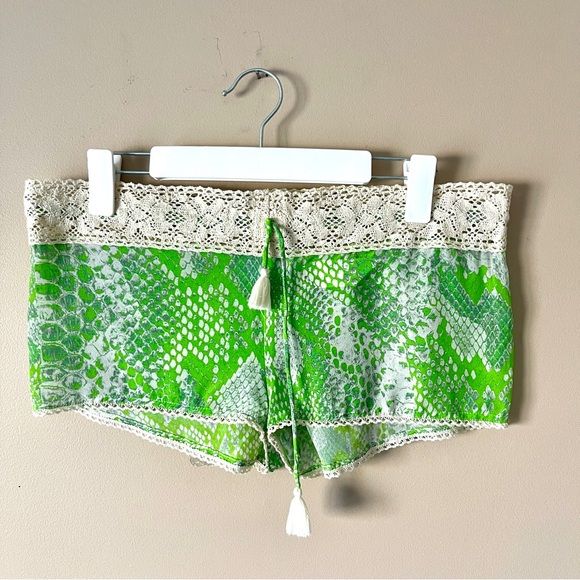 TAJ by Sabrina Crippa | Green 100% Silk Crochet Knit Swim Cover Up Shorts Sz XS - Picture 1 of 7